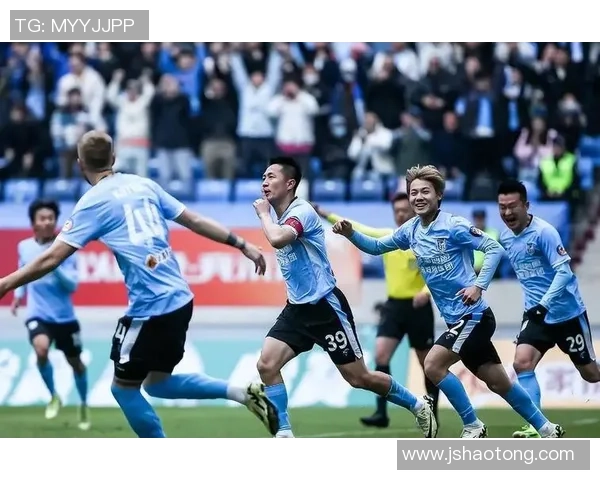 足球明星情怀瞬间集锦展现他们的热爱与梦想之旅