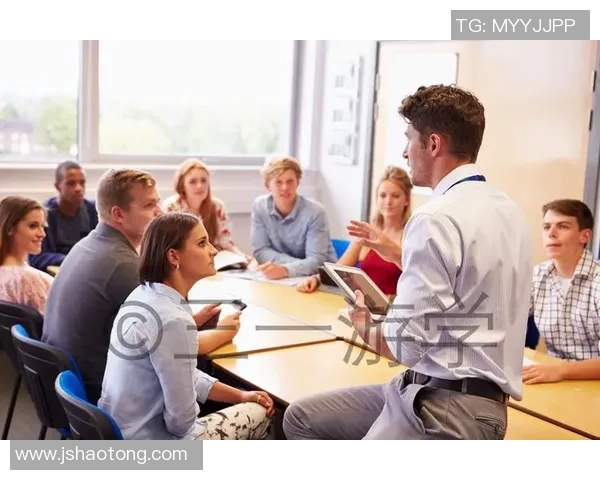 王丽的足球人生深度对话:从草根到职业的奋斗与梦想 王丽的足球人生深度对话:从草根到职业的奋斗与梦想